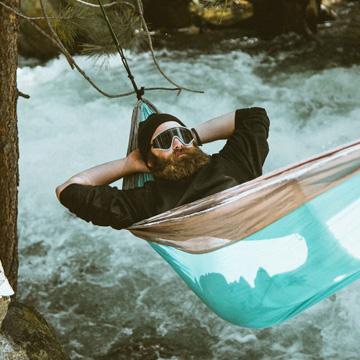 Here’s why you should try winter hammocking